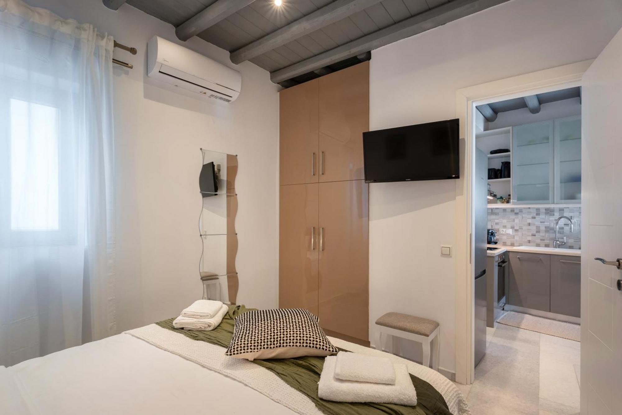 Caper-2 Bedroom Traditional Home With Amazing View Naousa  Exterior photo